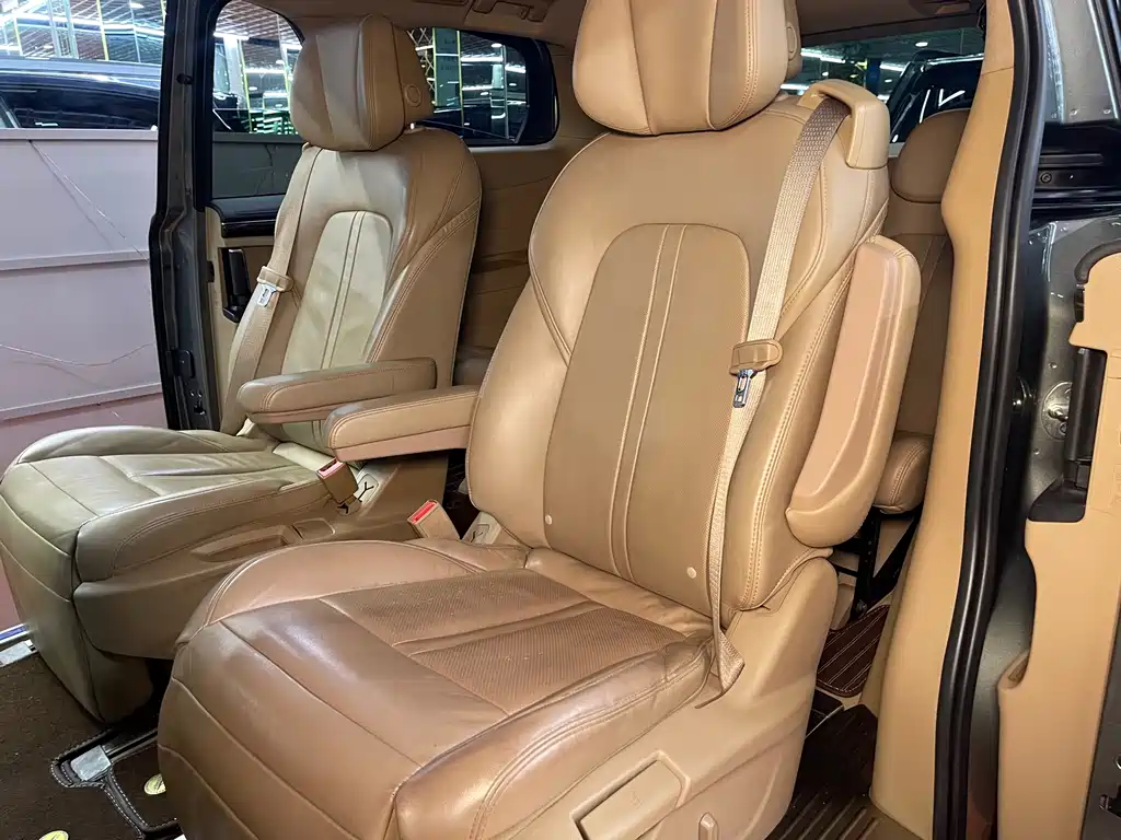 Buick GL8 2017 ES 28T Luxury National V