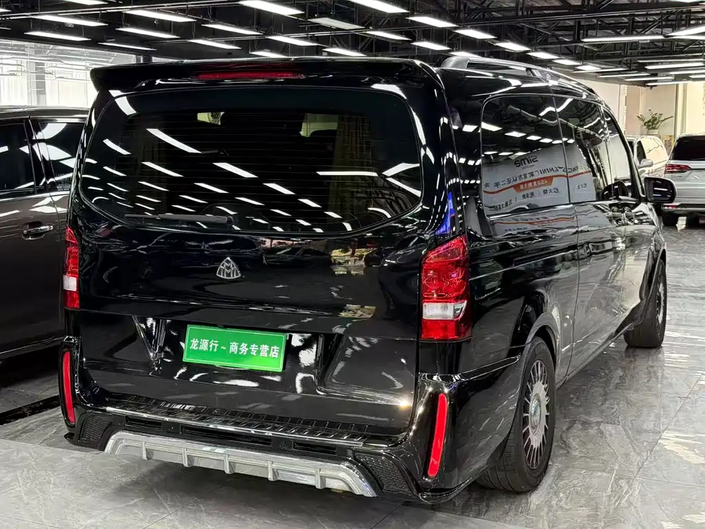 Mercedes-Benz Vito 2020 2.0T Elite Edition 9-Seater