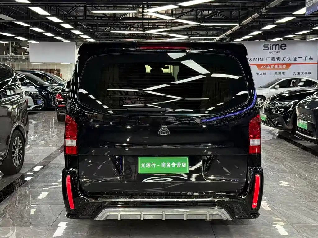 Mercedes-Benz Vito 2020 2.0T Elite Edition 9-Seater