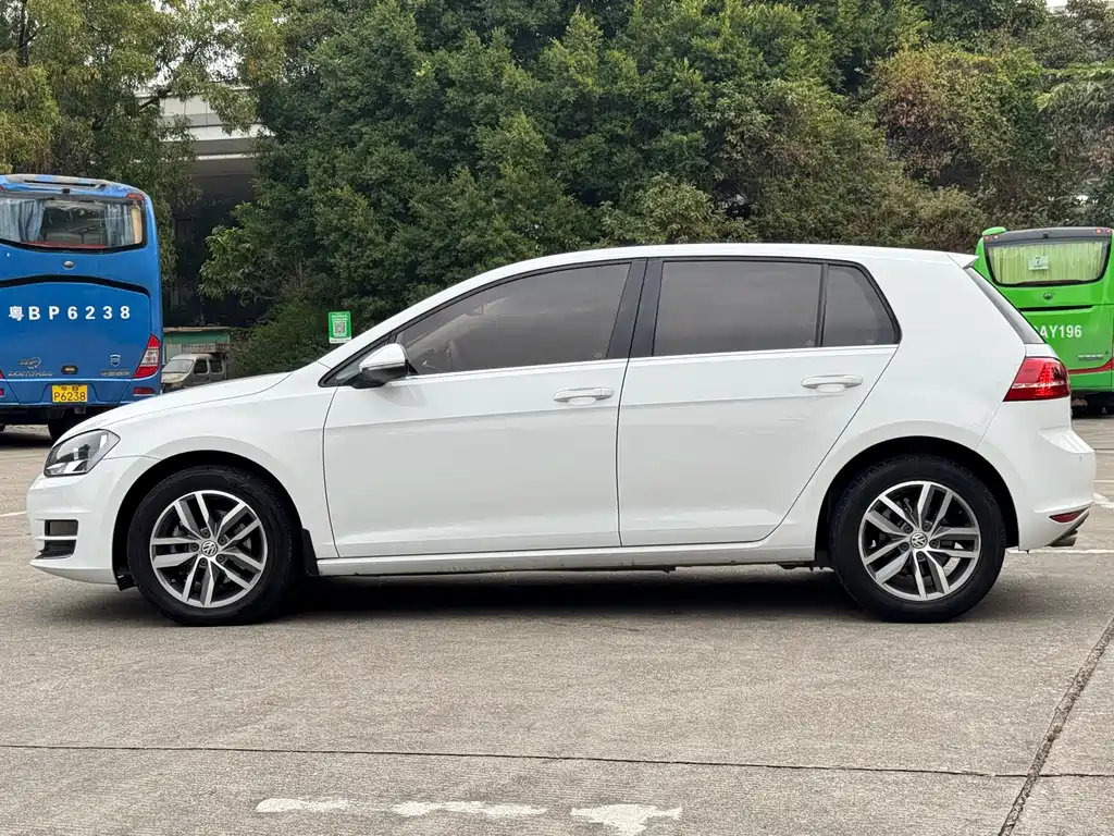 Volkswagen Golf 2016 230TSI Automatic Luxury Edition