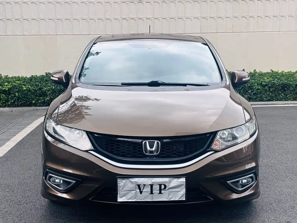 Honda Jade 2014 1.8L Automatic Comfort Elite Edition 5-Seater