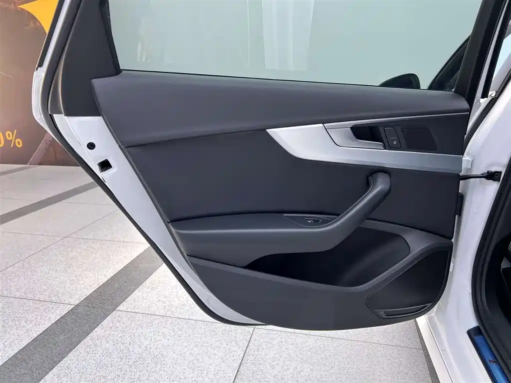 Audi A4L 2020 40 TFSI Fashion Dynamic