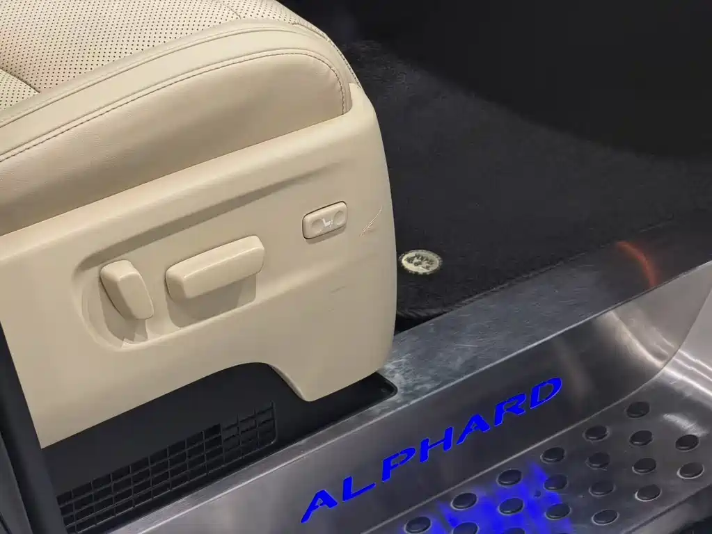 Alphard 2021 Hybrid 2.5L Premium Edition