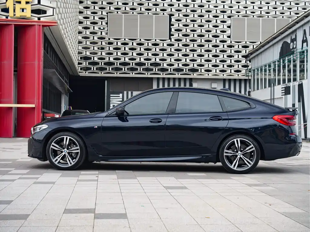 BMW 6 Series GT 2022 630i M Sport Package - фото 4