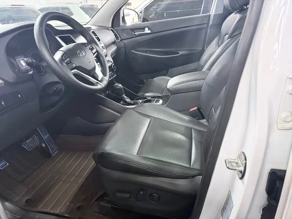 Hyundai Tucson 2018 1.6T DCT FWD 15th Anniversary Special Edition