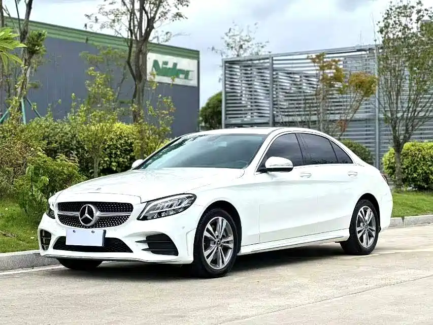 Mercedes-Benz C-Class 2017 C 200 L Sport