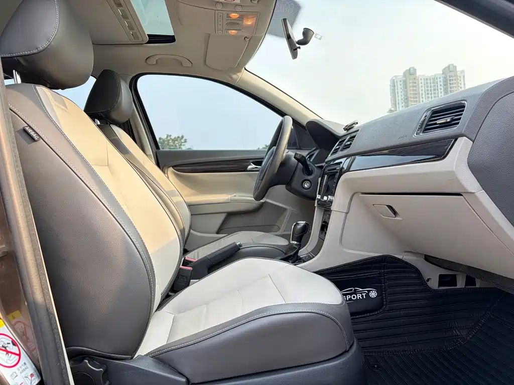 Lavida Gran Turismo 2013 1.4TSI Automatic Comfort