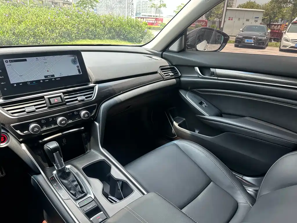 Accord 2022 260TURBO Phantom Night Premium Edition