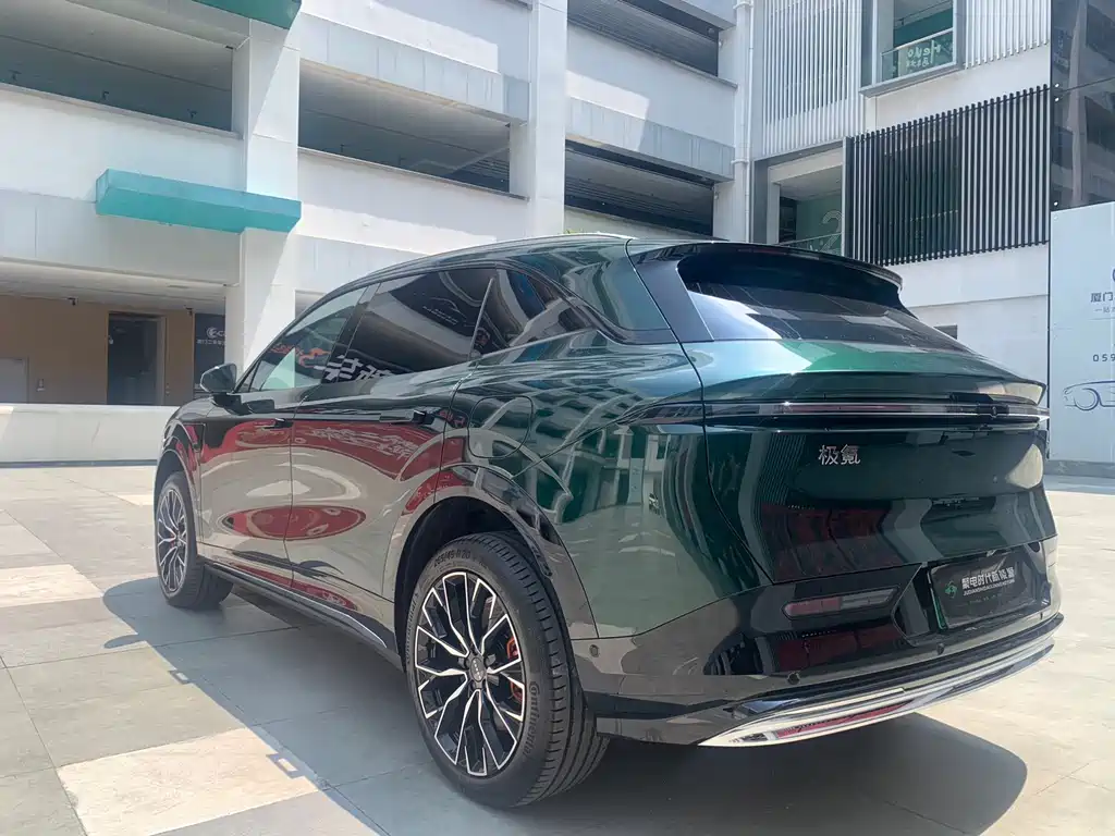 Zeekr 7X 2025 100kWh Long Range AWD Intelligent Driving Edition