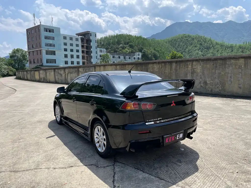Mitsubishi Lancer EX 2011 2.0L CVT Flagship Edition