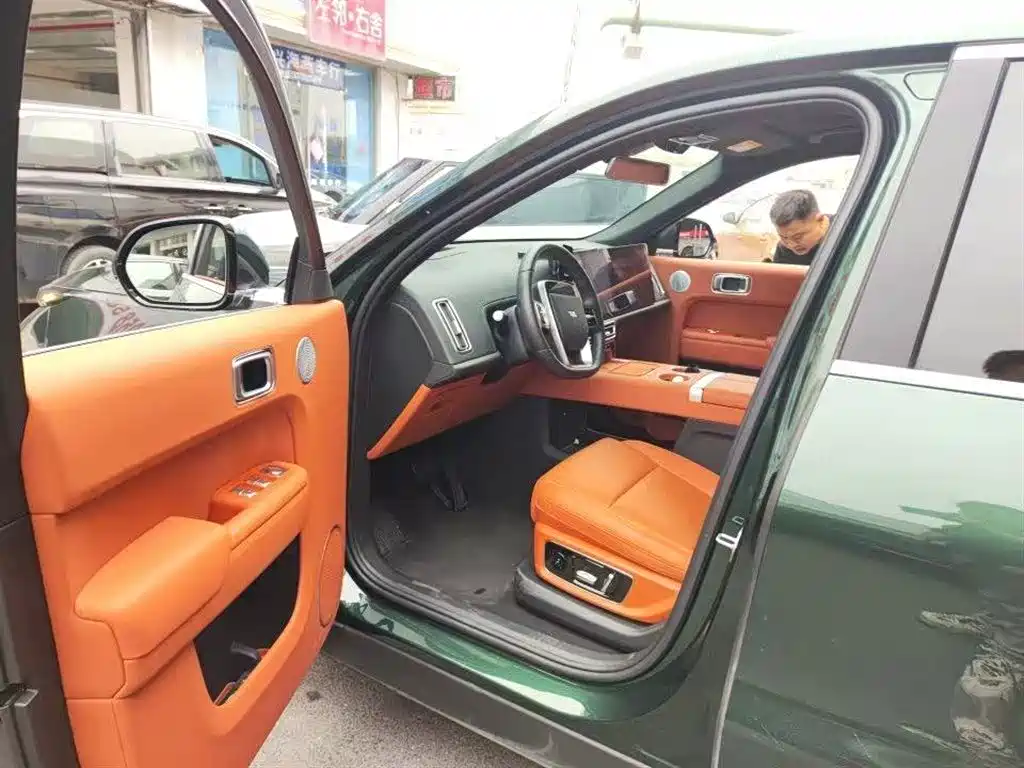Li Auto L8 2024 Pro