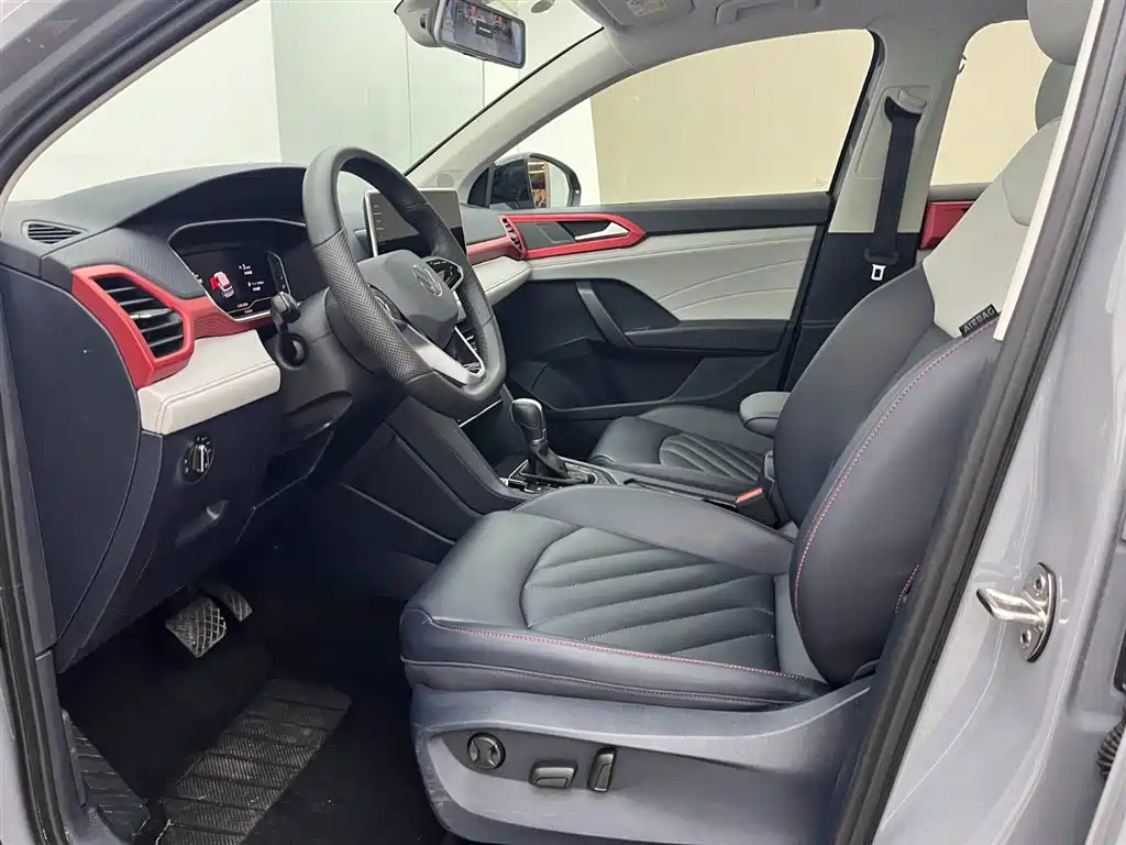 Tharu 2023 300TSI FWD Yuezun Edition