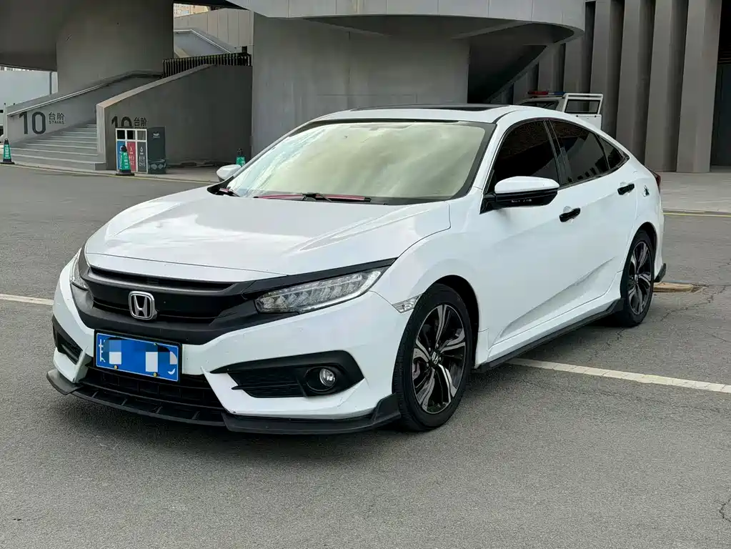 Civic 2016 model 220TURBO CVT Prestige