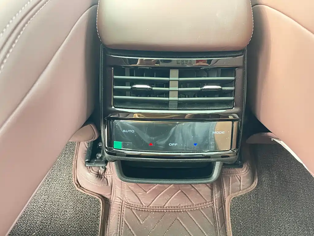 Geely Monjaro 2024 2.0TD High Power Automatic FWD Tianji Edition