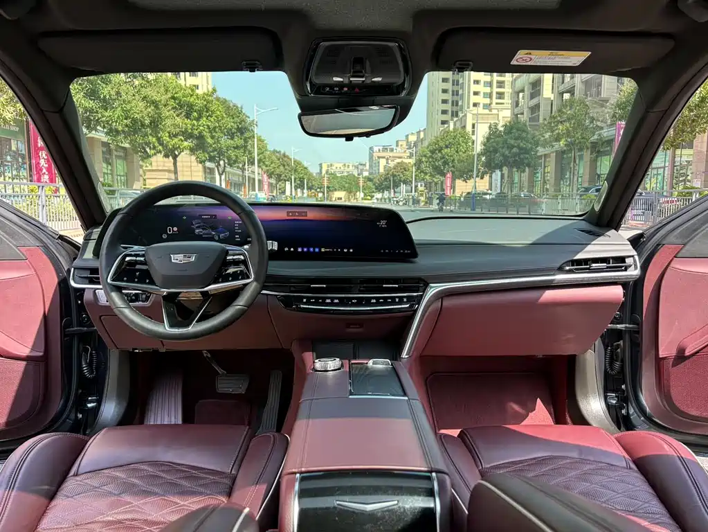 Cadillac CT6 2023 model 28T Prestige