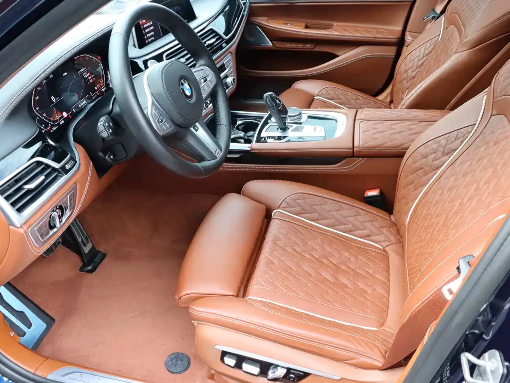 BMW 7 Series 2022 740Li xDrive Executive Edition M Sport Package - фото 15