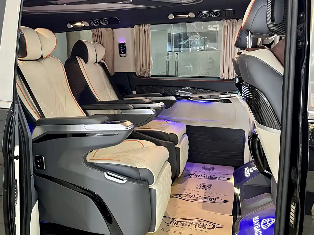 Mercedes-Benz Vito 2023 2.0T Business Edition 7-Seater