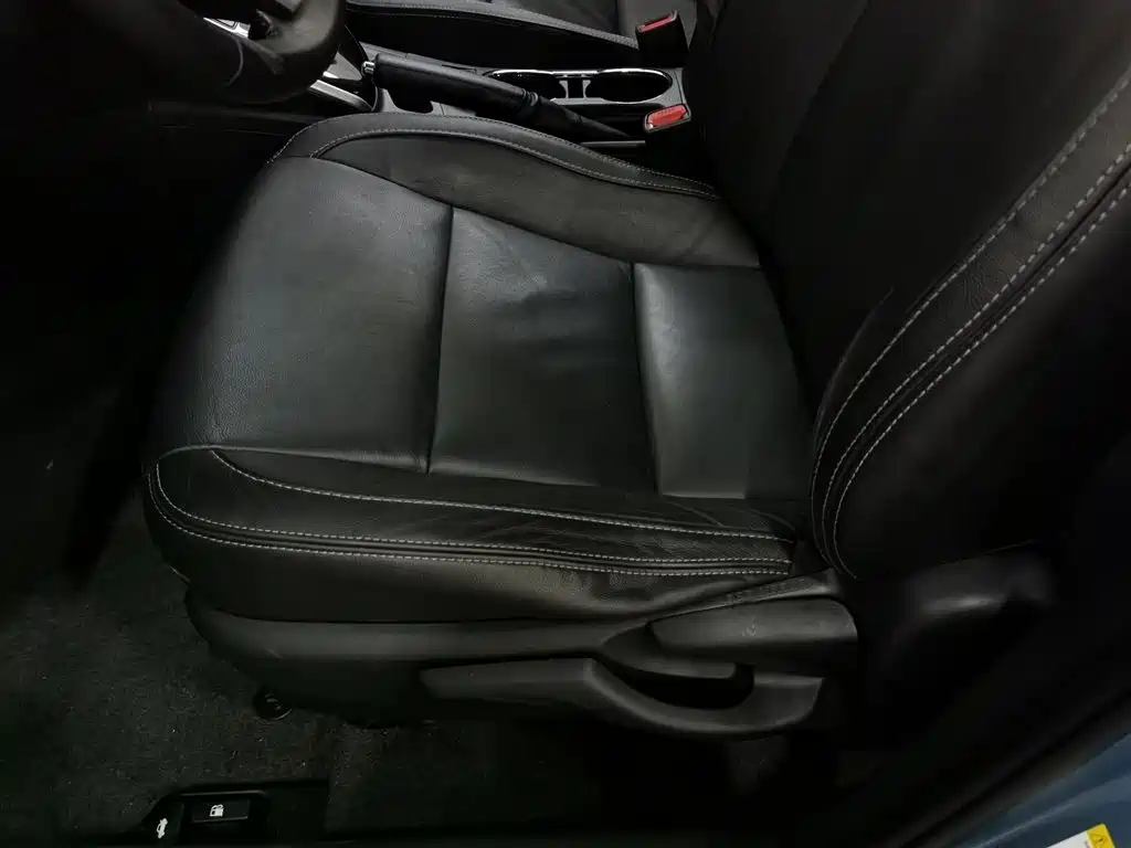 Corolla 2017 Facelift Hybrid 1.8L E-CVT Elite Edition