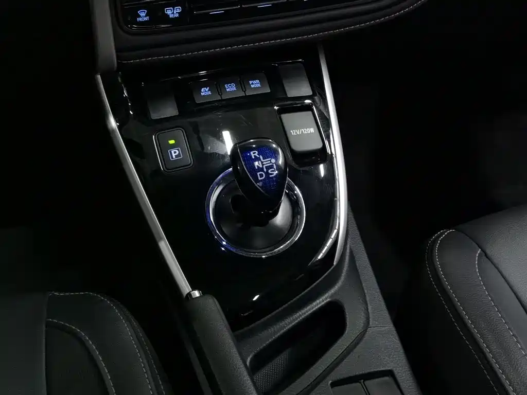 Corolla 2017 Facelift Hybrid 1.8L E-CVT Elite Edition