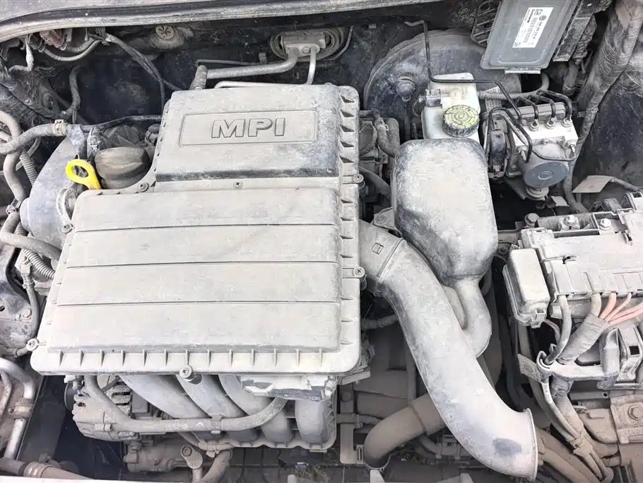 Santana 2013 1.6L Manual Fengshang Edition