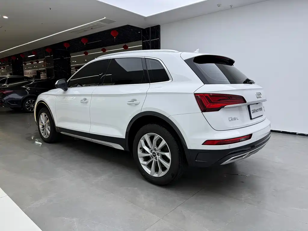 Audi Q5L 2023 40 TFSI Luxury Elegant