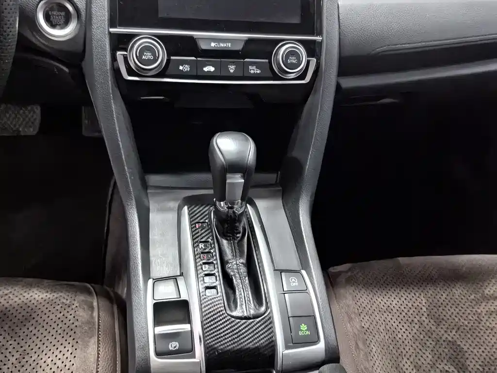 Civic 2016 220TURBO CVT Luxury Edition