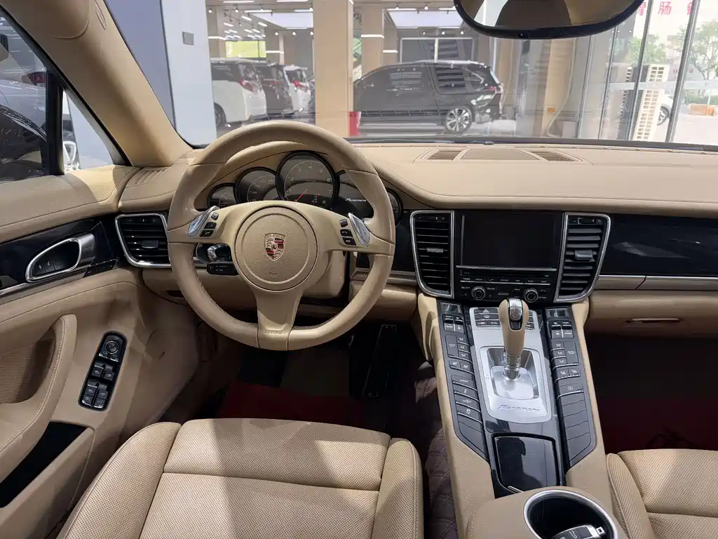 Porsche Panamera 2014 3.0T