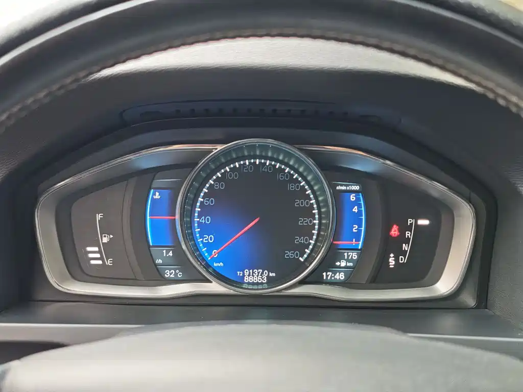 Volvo S60 2014 T5 R-Design