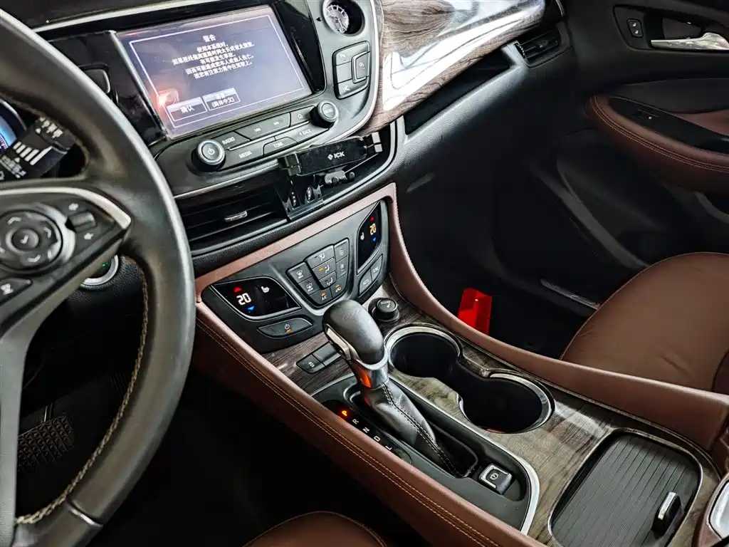 Buick Envision Plus 2017 20T FWD Luxury