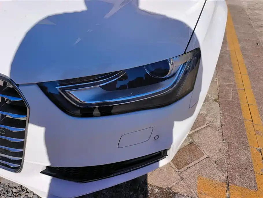 Audi A4L 2016 35 TFSI Heritage Edition S line Comfort