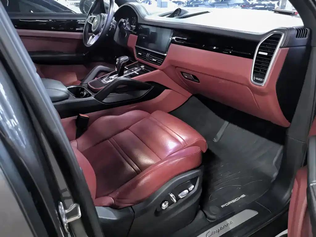 Porsche Cayenne E-Hybrid 2.0T