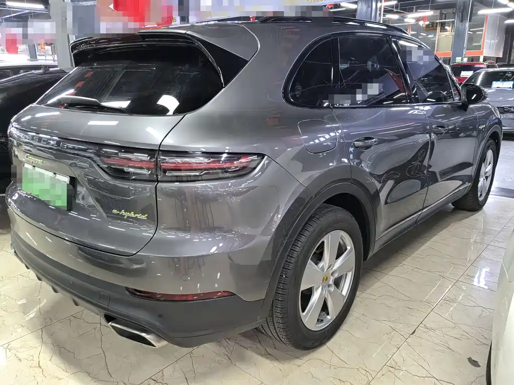 Porsche Cayenne E-Hybrid 2.0T