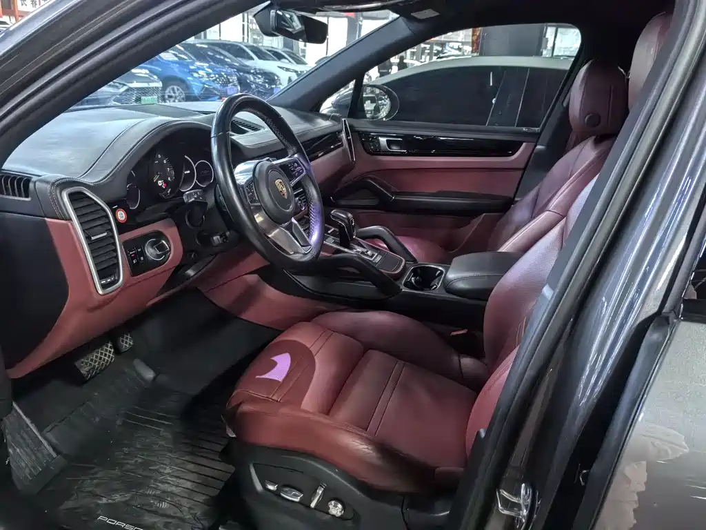 Porsche Cayenne E-Hybrid 2.0T