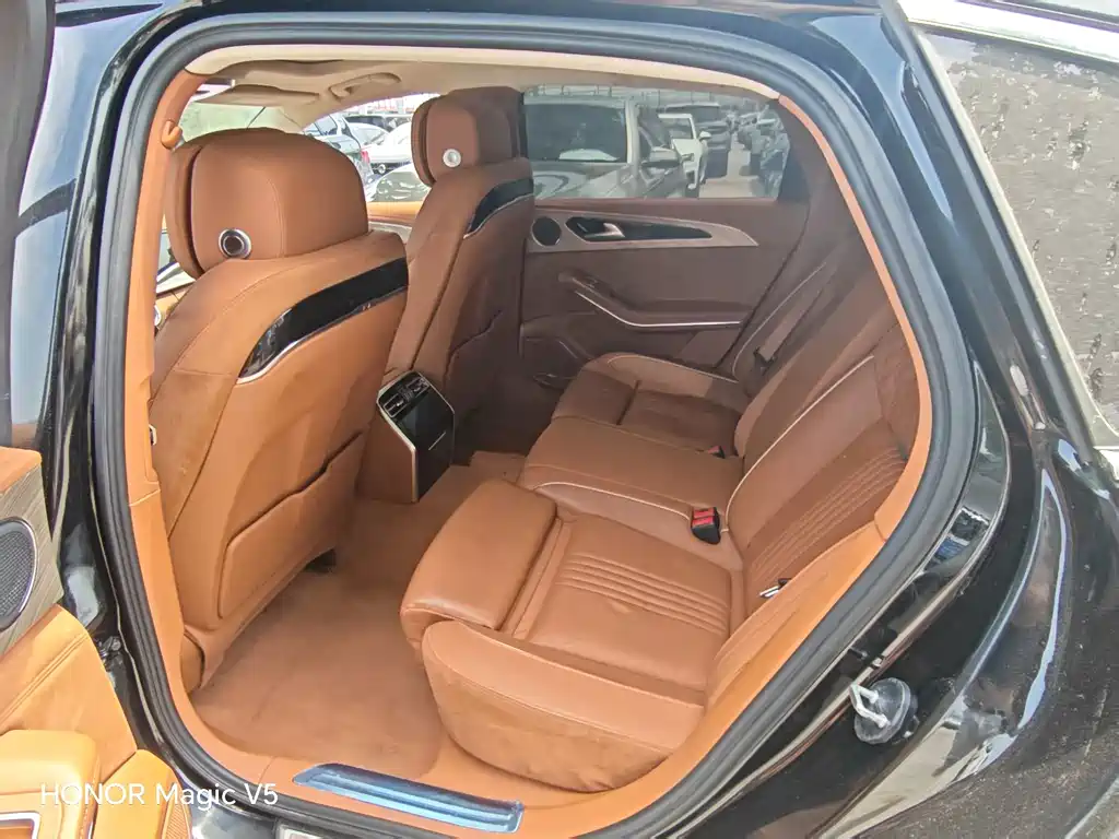 Hongqi H9 2020 2.0T Zhilian Qichang Edition