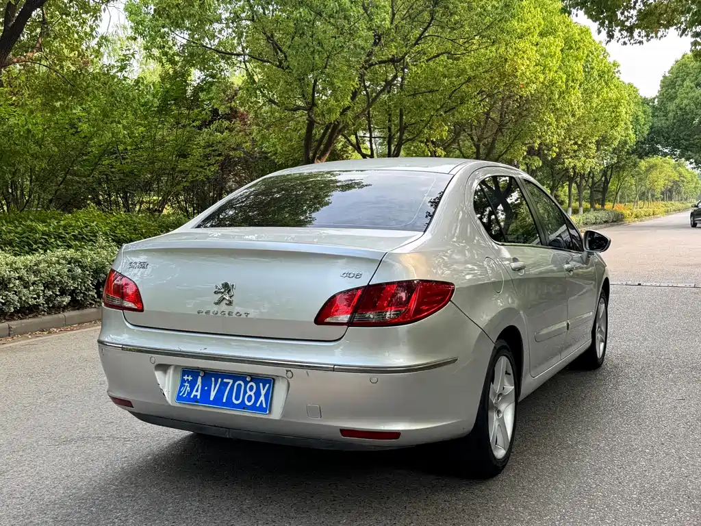 Peugeot 408 2010 2.0L Automatic Premium Edition