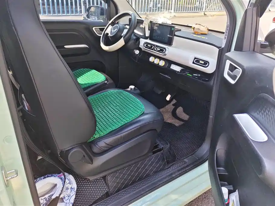 Wuling Hongguang MINI EV 2024 3rd Generation 215km Advanced Edition
