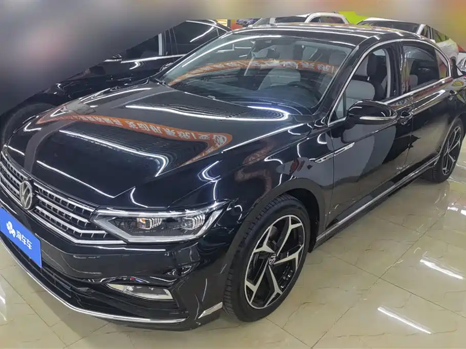 Magotan 2023 2 Million Units Commemorative Edition 330TSI DSG Luxury