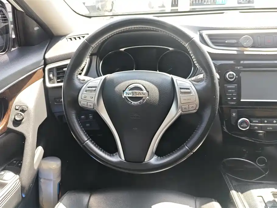 Nissan X-Trail 2014 2.5L CVT Supreme Edition 4WD