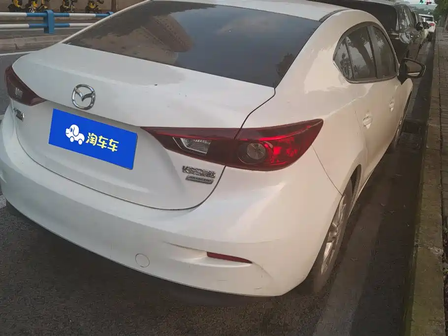 Mazda 3 Axela