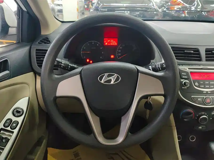Verna 2016 1.4L Automatic Leading GLX