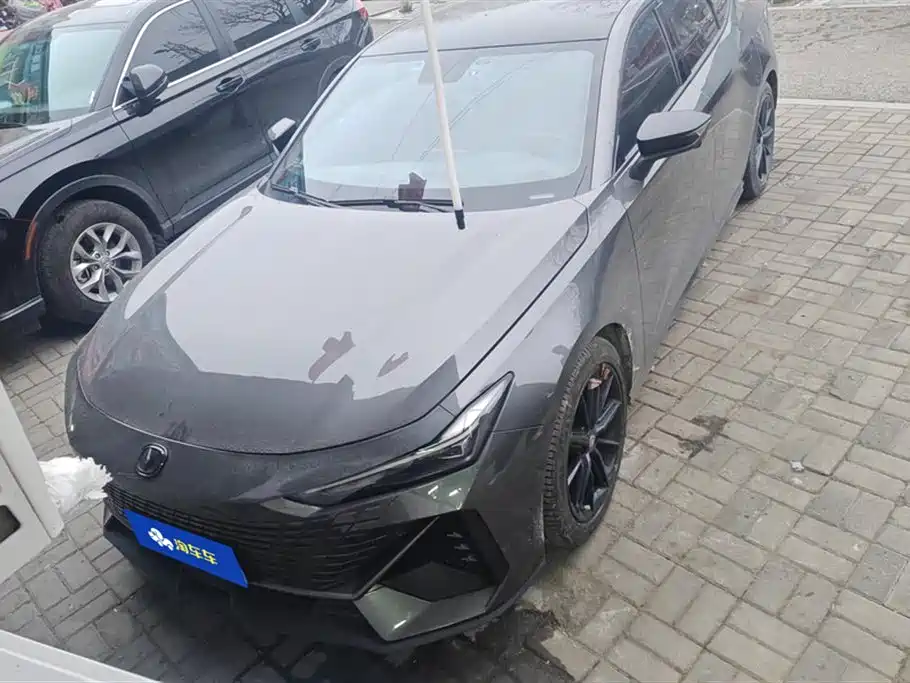 Changan UNI-V 2022 1.5T Premium Edition