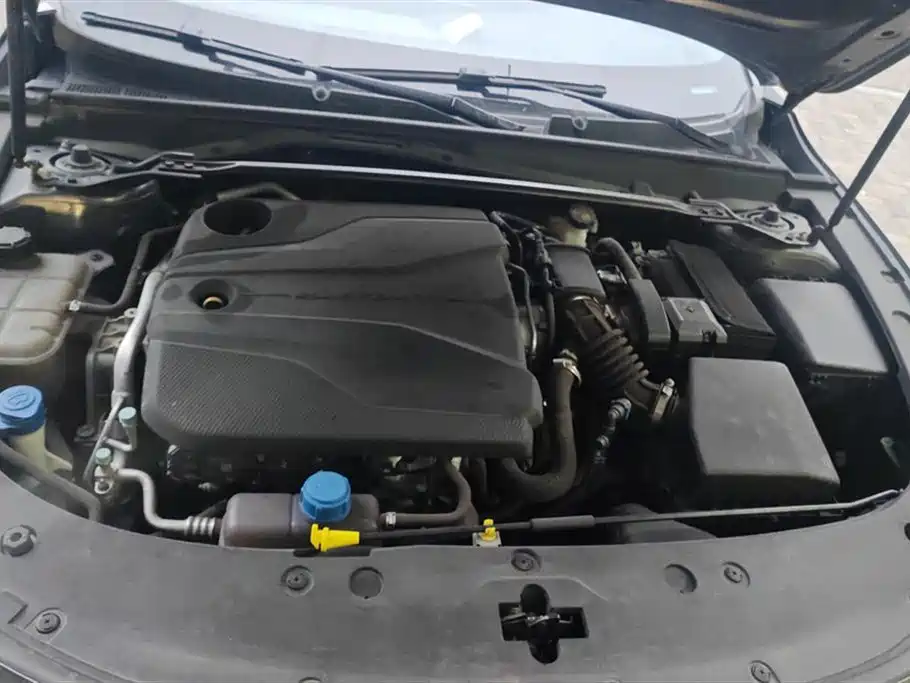 Changan UNI-V 2022 1.5T Premium Edition