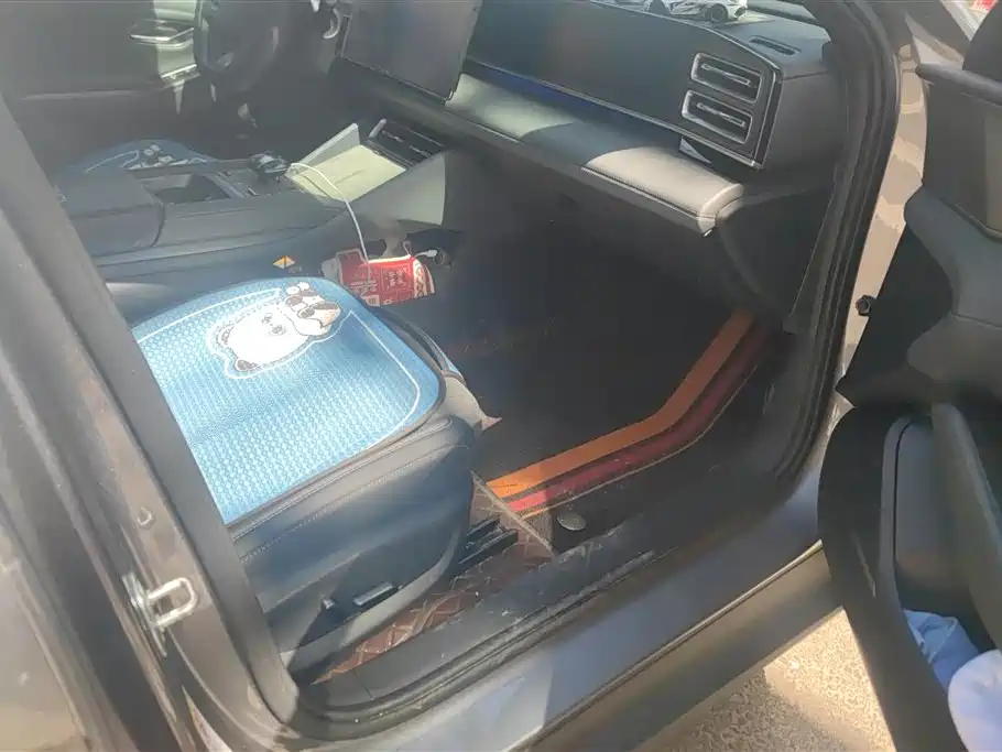 BYD Qin L 2024 DM-i 120KM Excellence Edition