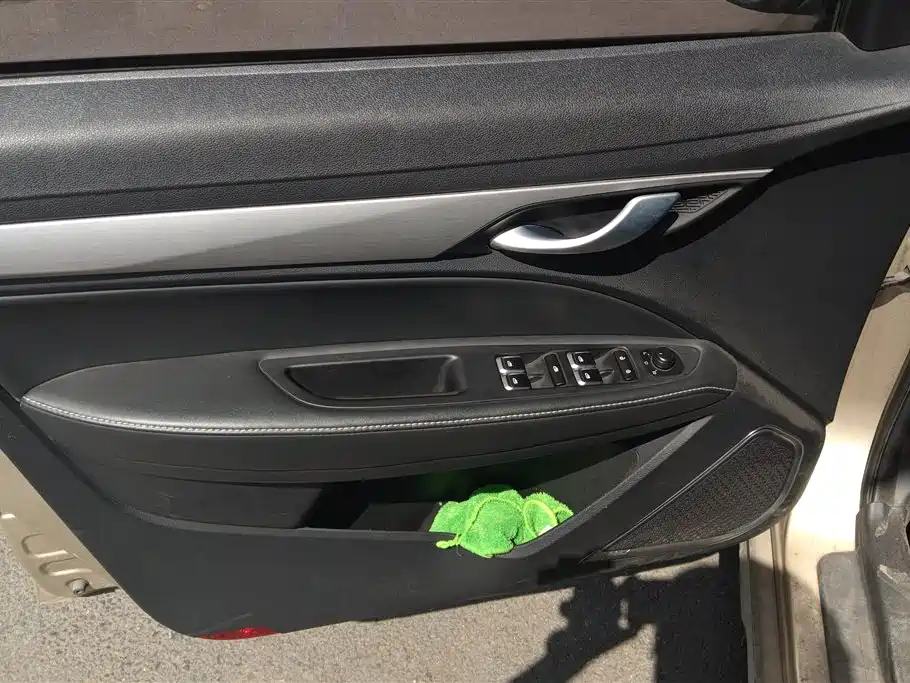 Vision S1 2018 1.5L Manual Fengchi Edition