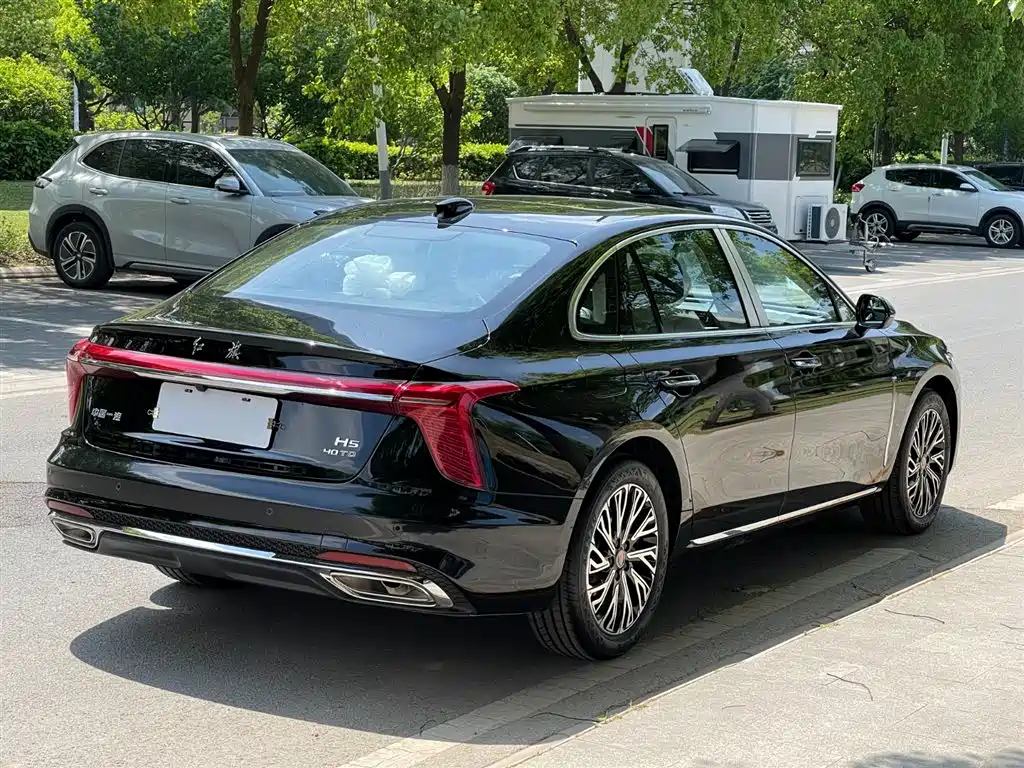 Hongqi H5 2025 2.0T Automatic Qichang Edition