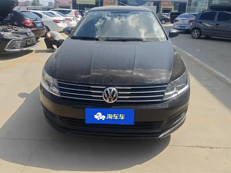 Volkswagen Lavida 2015 1.6L Manual Style Edition