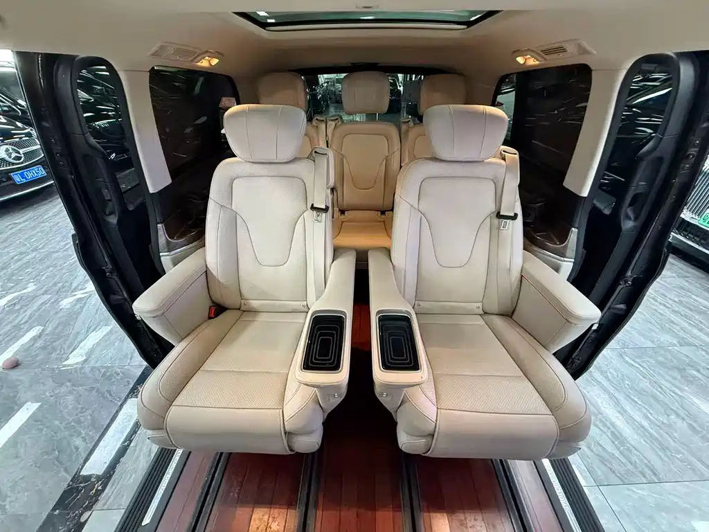 Mercedes-Benz V-Class 2021 V 260 Luxury Edition