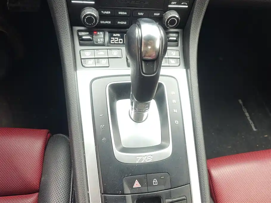 Porsche 718 Boxster 2.0T