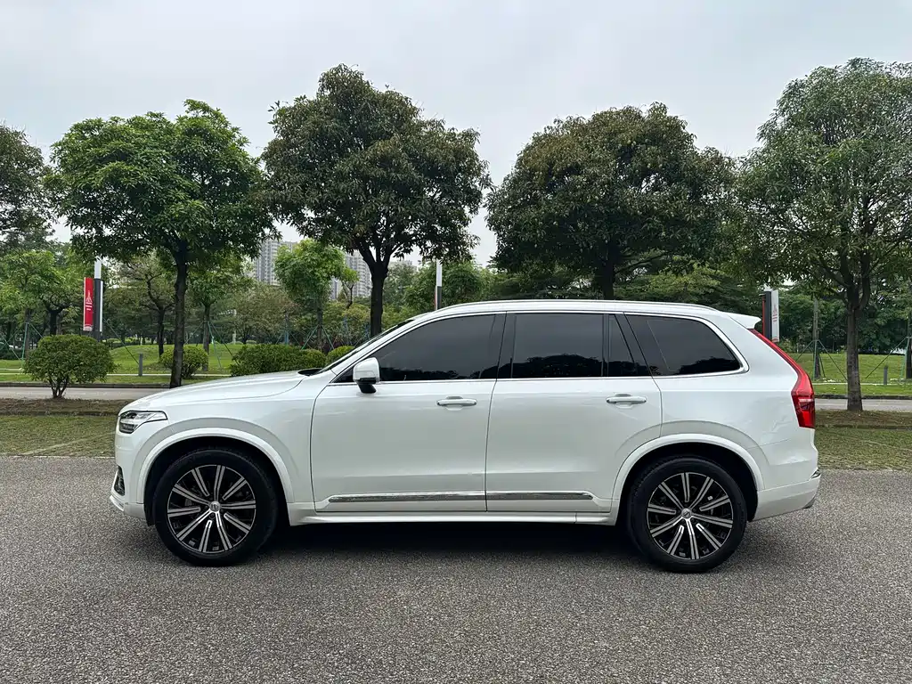 Volvo XC90 2020 T6 Momentum Luxury 7-Seater