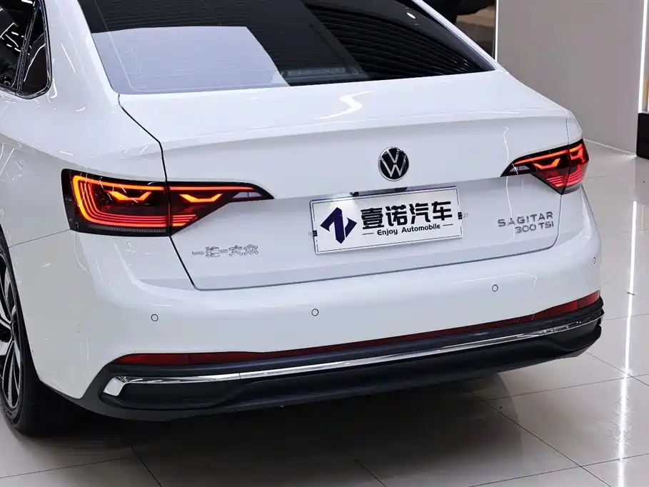 Volkswagen Sagitar 2025 Facelift 300TSI DSG Beyond Edition